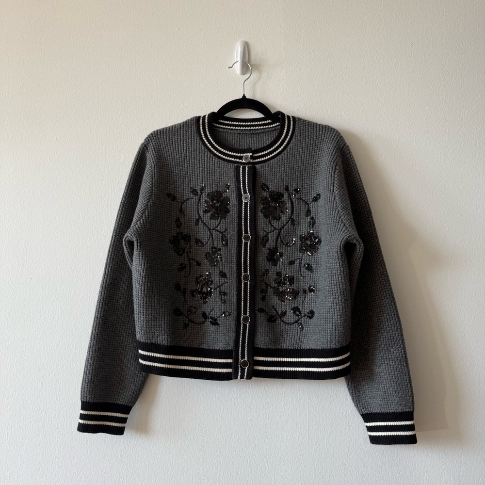 [SOLD] Kuose Embroidered Cardigan